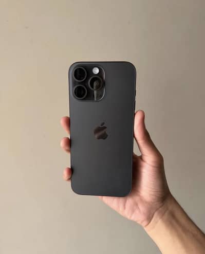 Apple iPhone 16 Pro Max
