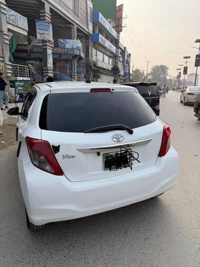 Toyota Vitz 2011