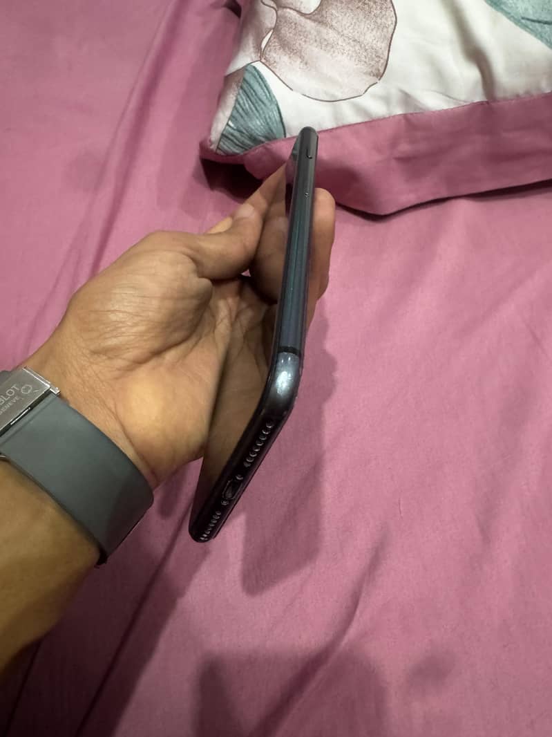 Apple iPhone 8 Plus PTA 3