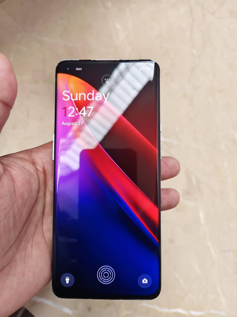 One Plus 9 Pro 6