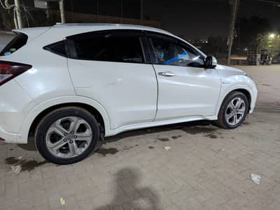 Honda Vezel 2016