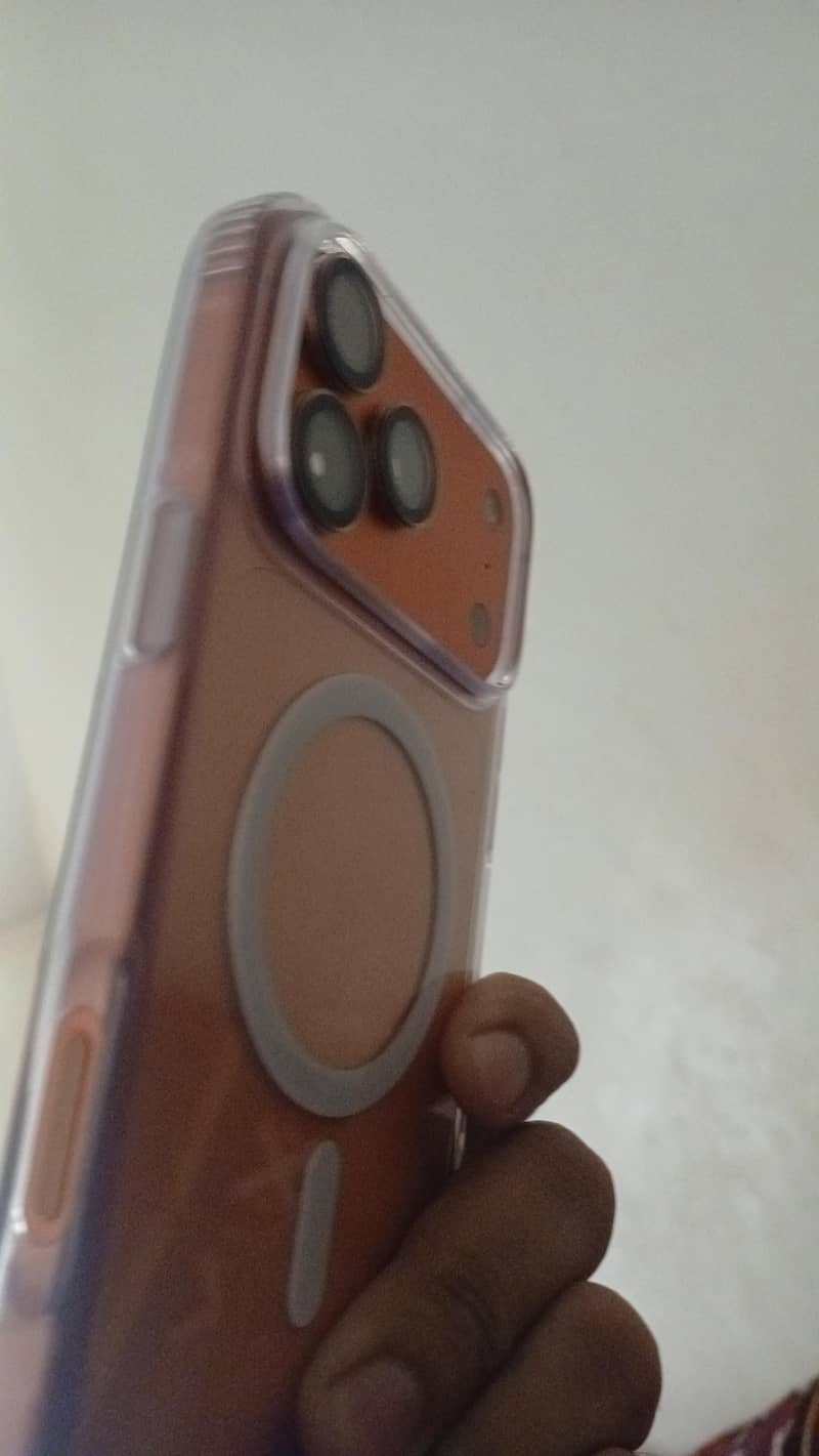 Apple iPhone 17 Pro Max 2