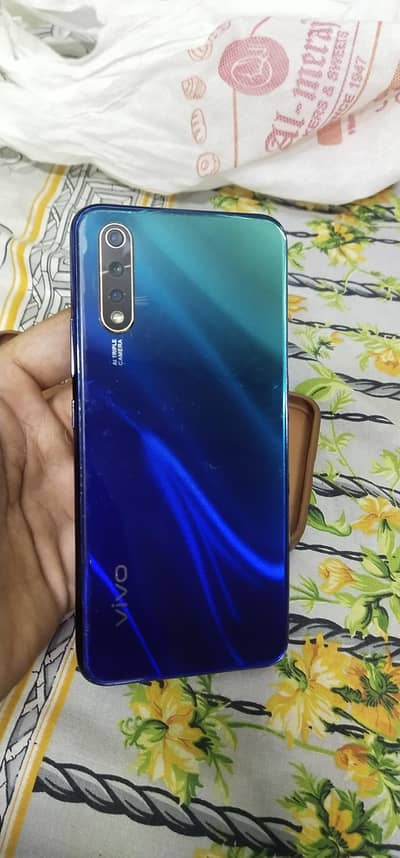 Vivo S1