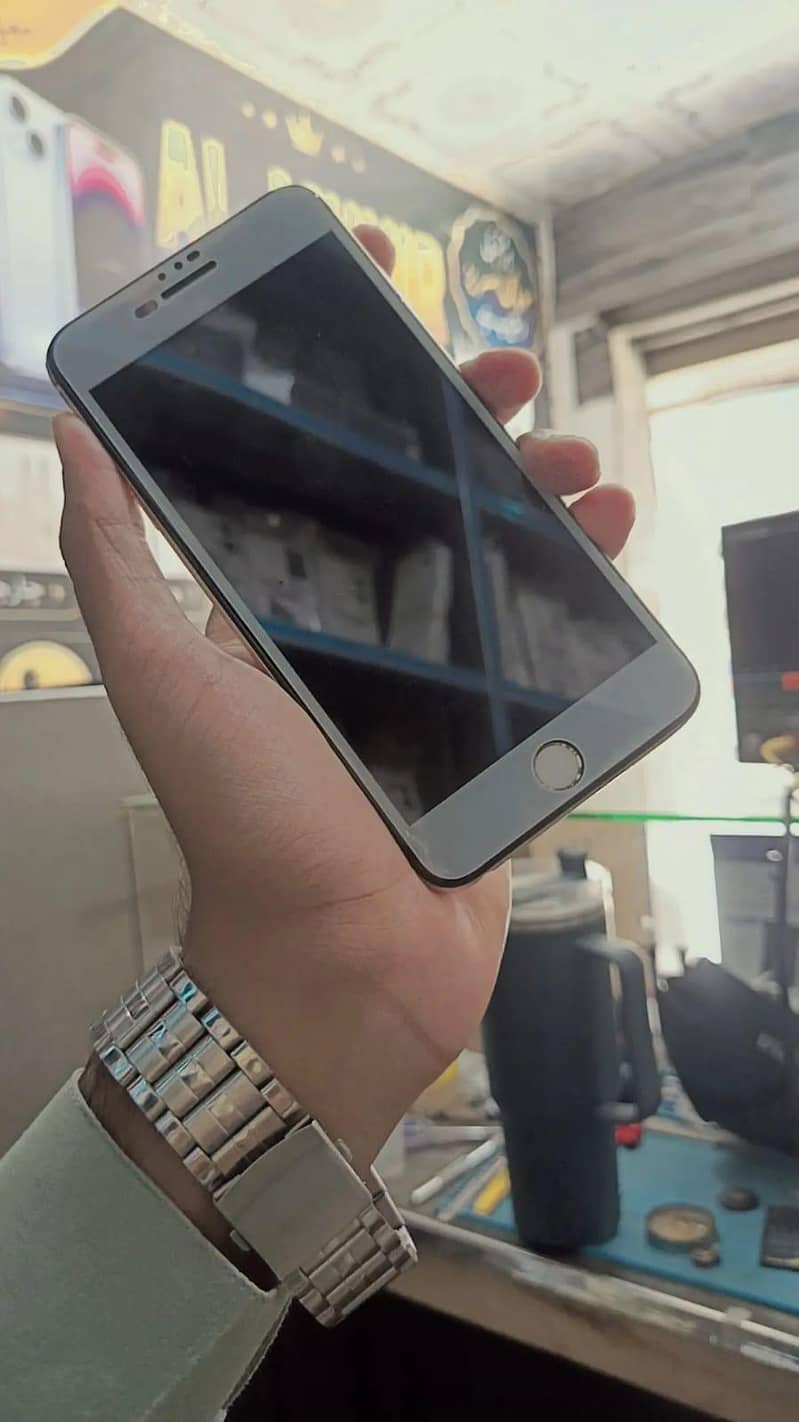 Apple iPhone 6S Plus 0