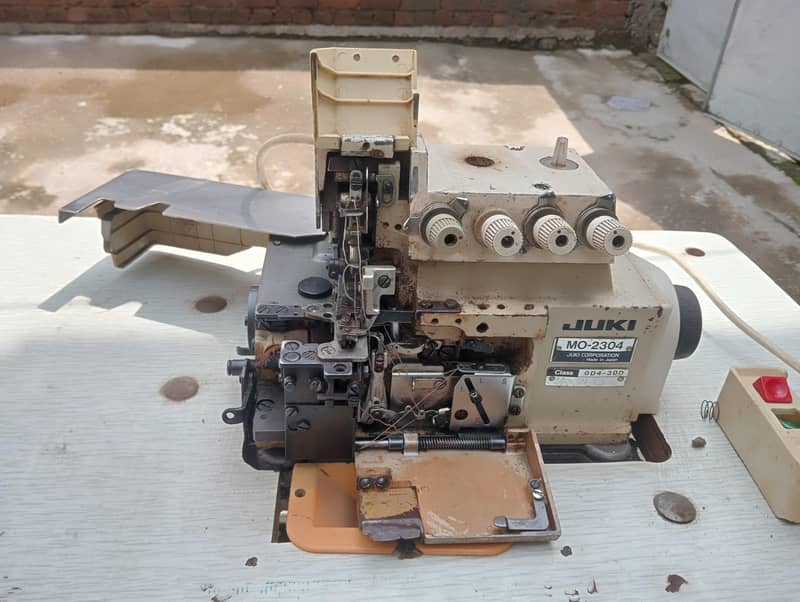 overlock machine 4