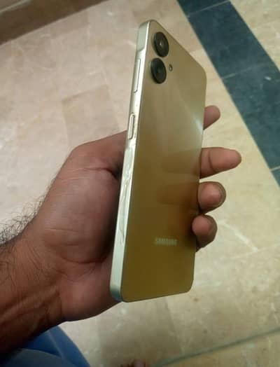 Samsung Mobile A06