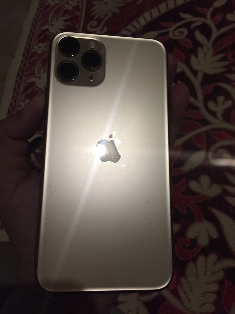 Apple iPhone 11 Pro 1