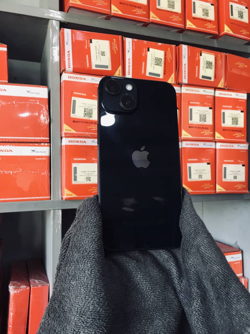 Apple iPhone 14 2