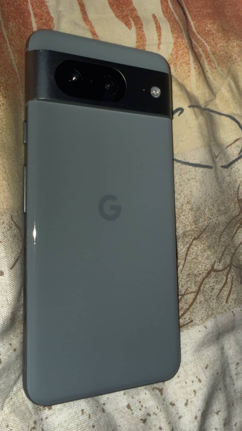 Google Pixel 8 1