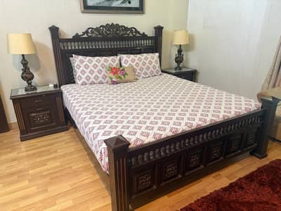 Wooden bed set chinioti design with mattress