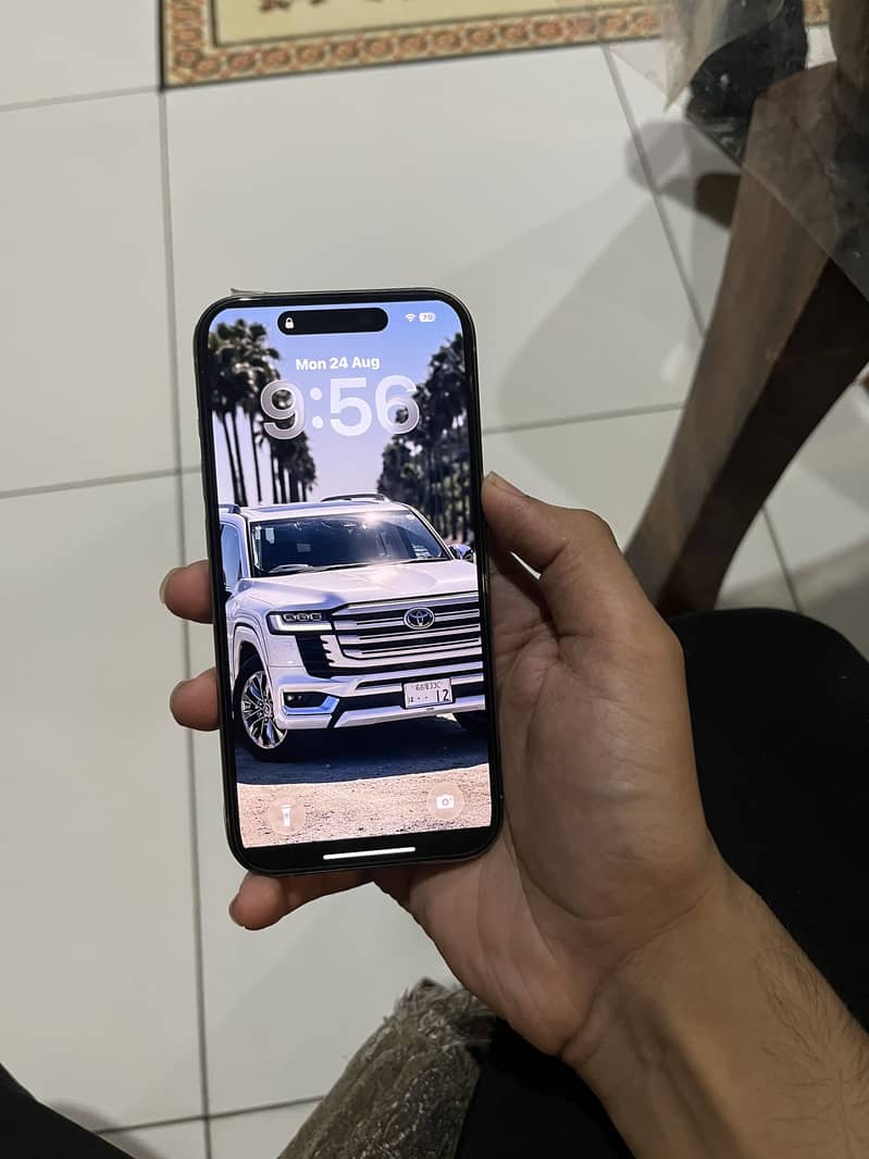 Apple iPhone 15 Pro 1