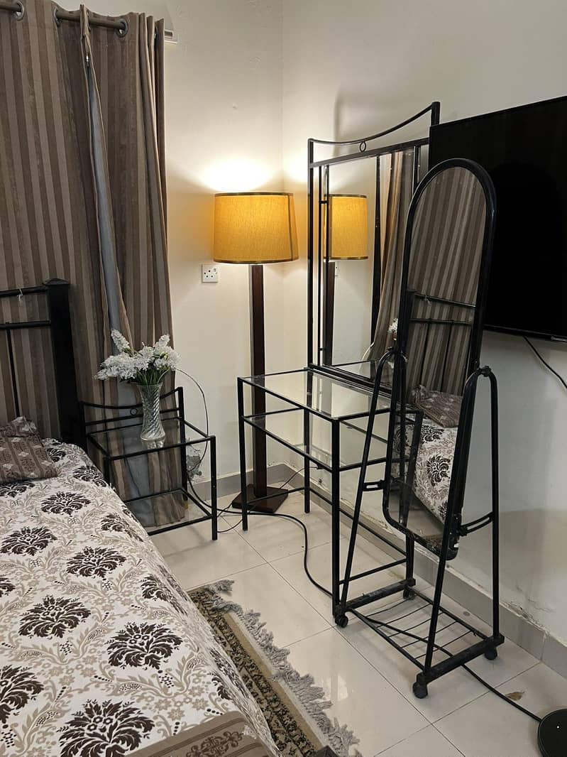 Iron Bed Set 1