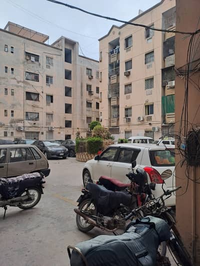 2 Bed DD Apartment For Sale In Sumaira Avenue Gulistan E Jauhar Block 16