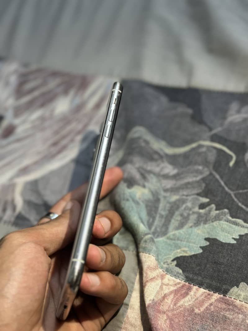 iphone 11 pro max 5