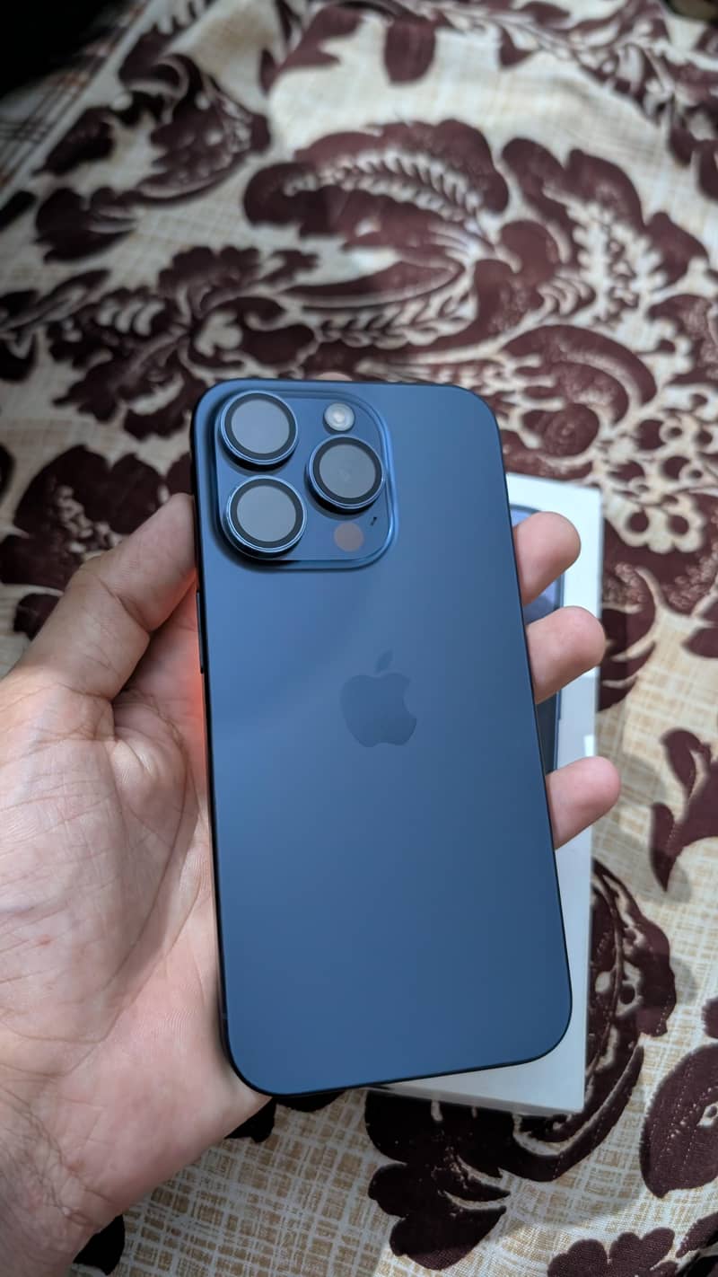Apple iPhone 15 Pro 6
