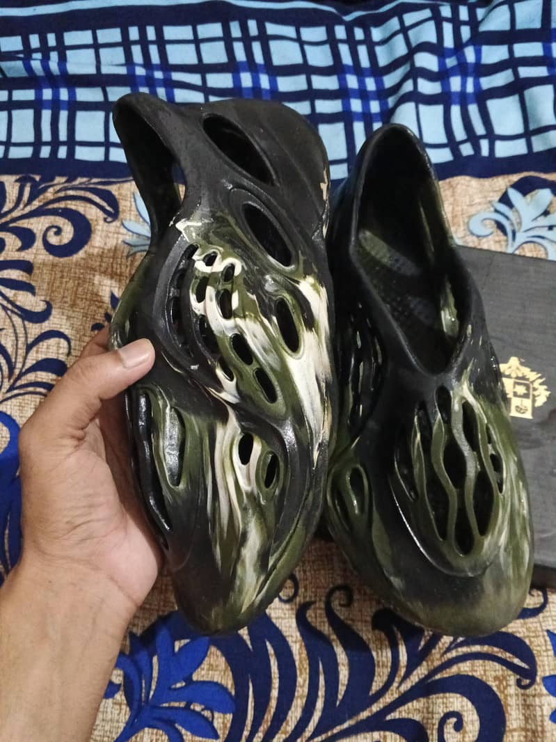 Clogs 2