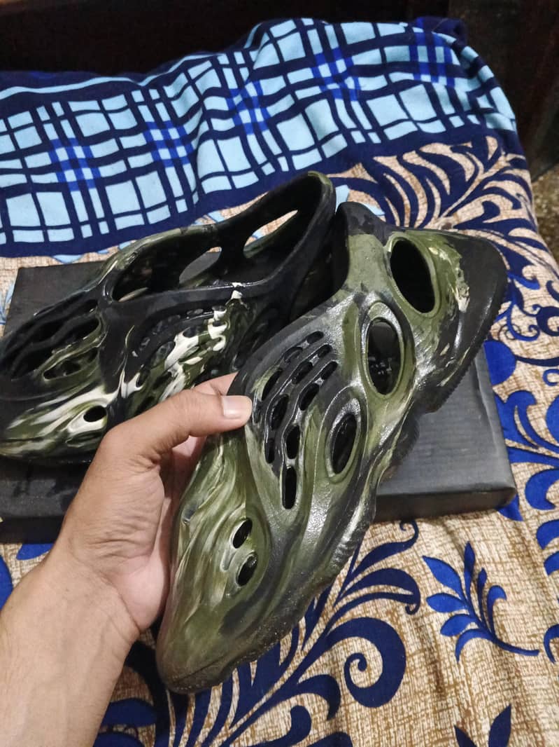 Clogs 3