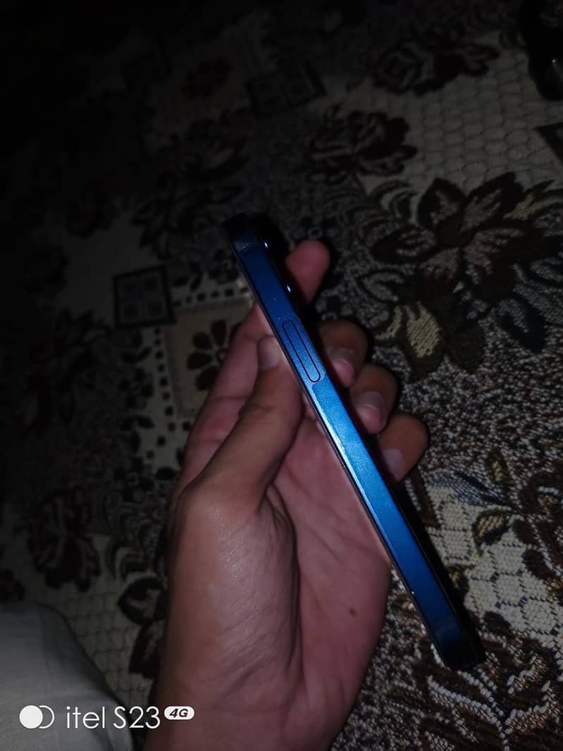Apple iPhone 12 mini 3