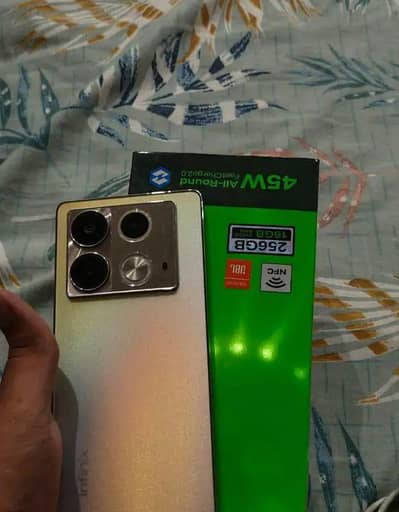 Infinix Note 40