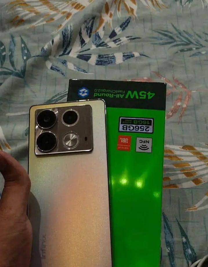 Infinix Note 40 0