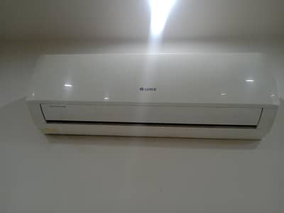 Gree Ac 1.5 Non Inverter 10/10