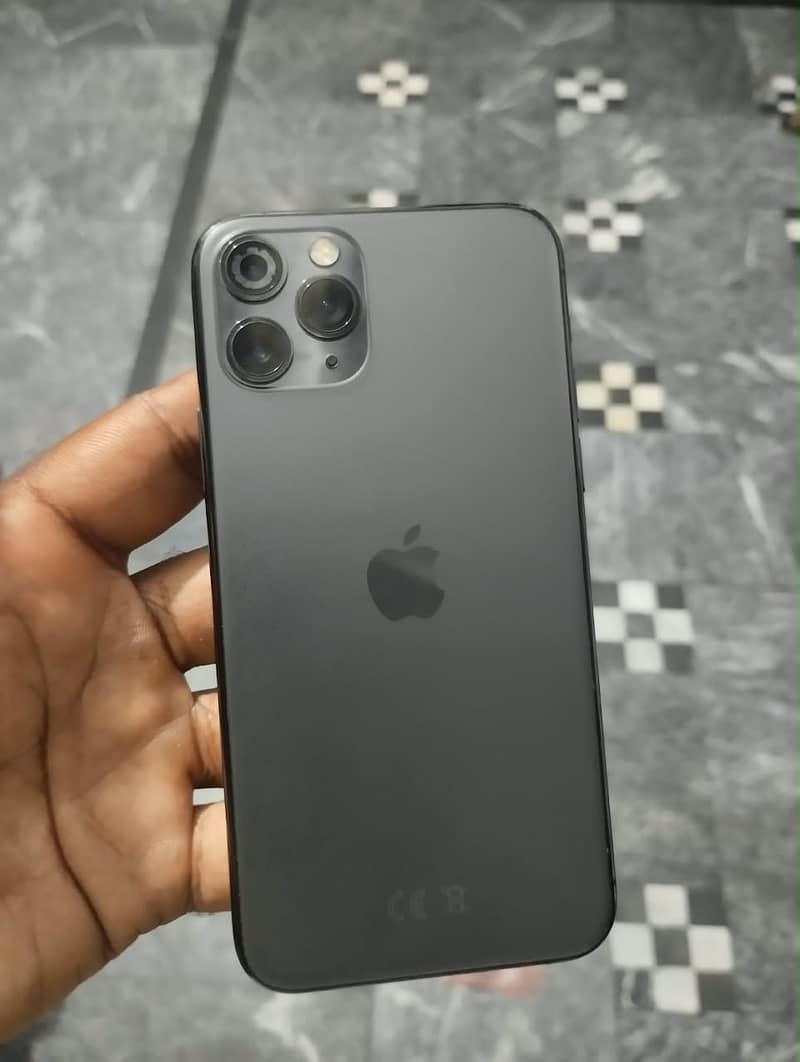Apple iPhone 11 Pro 1