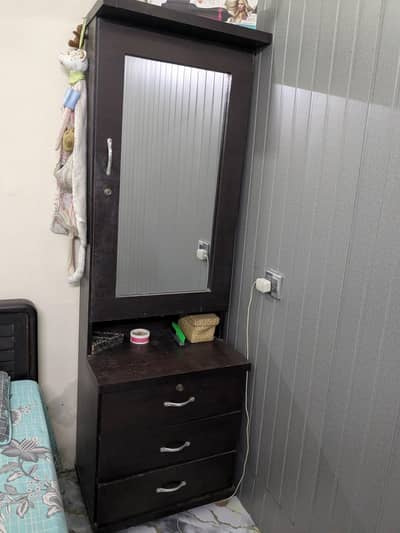dressing table wooden