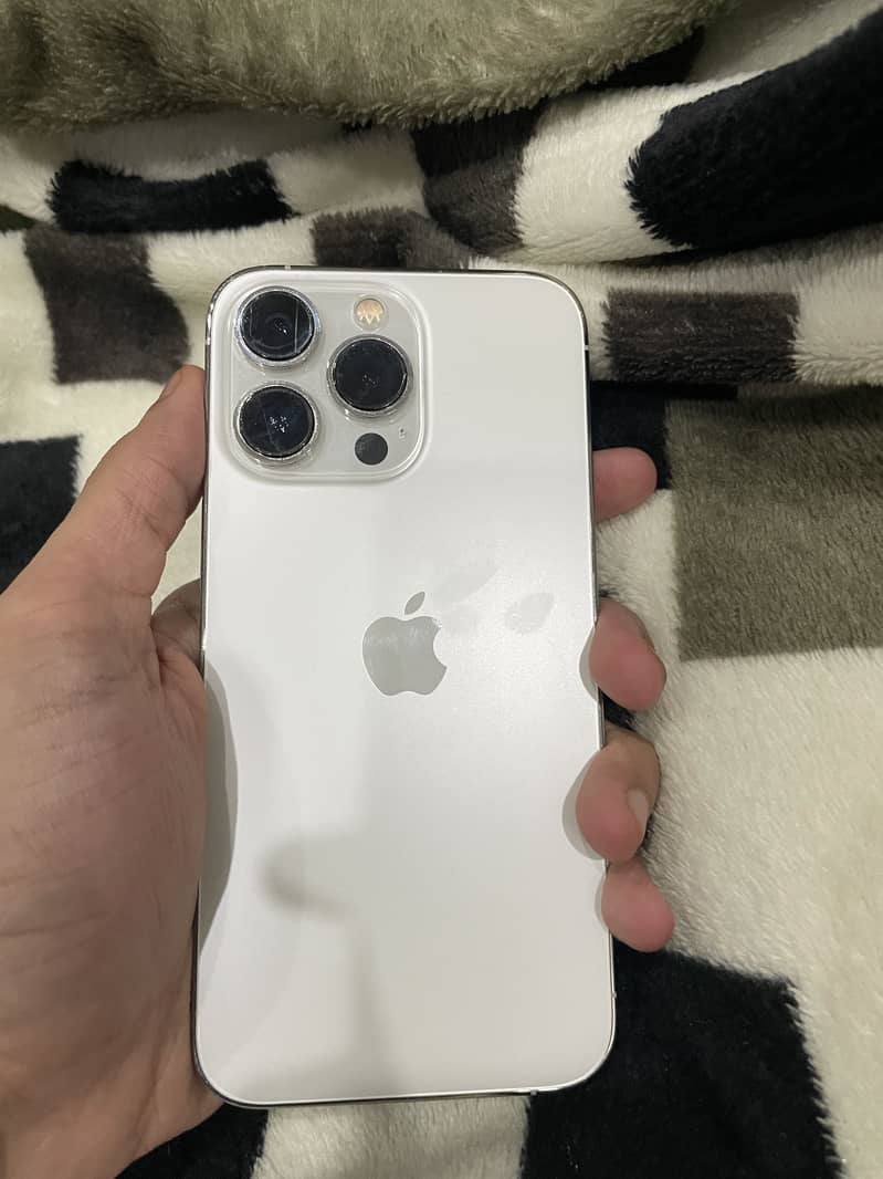 iPhone 13 Pro 1