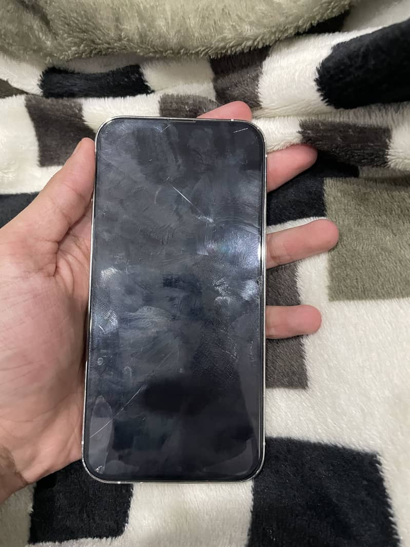 iPhone 13 Pro 2