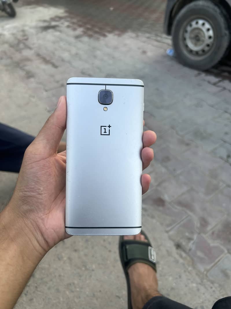 One Plus 3T 4