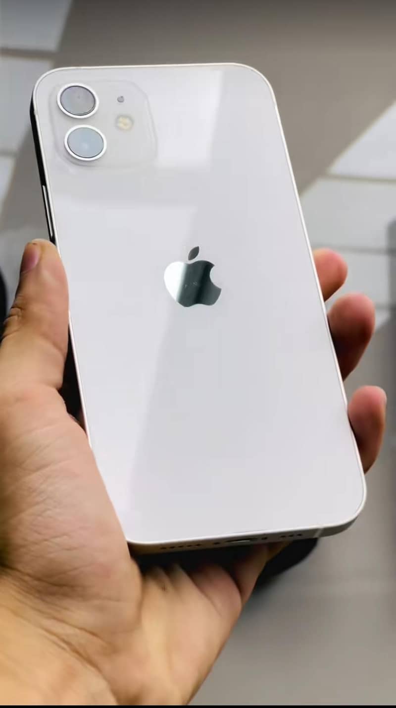 Apple iPhone 12 2