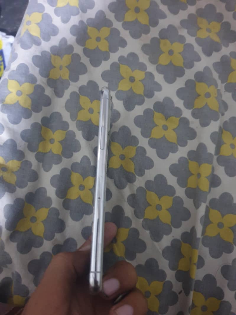 iPhone 11 pro 0