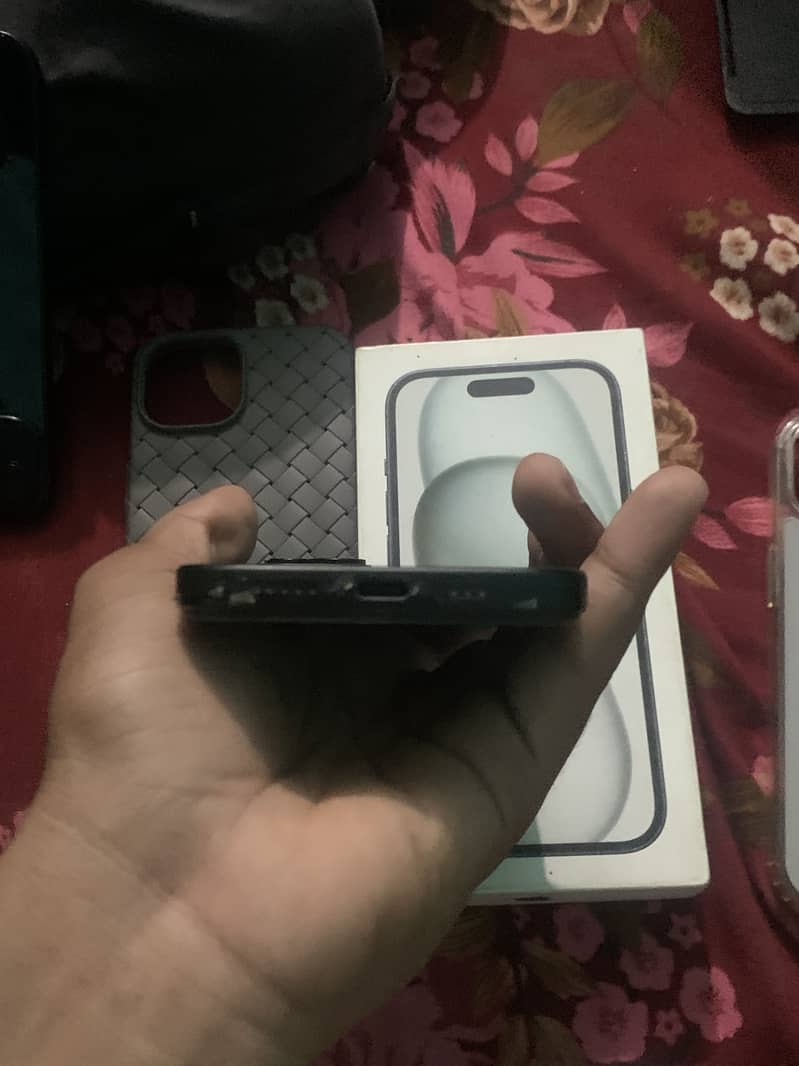 Apple iPhone 15 2
