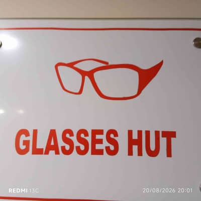 Glasses HUT
