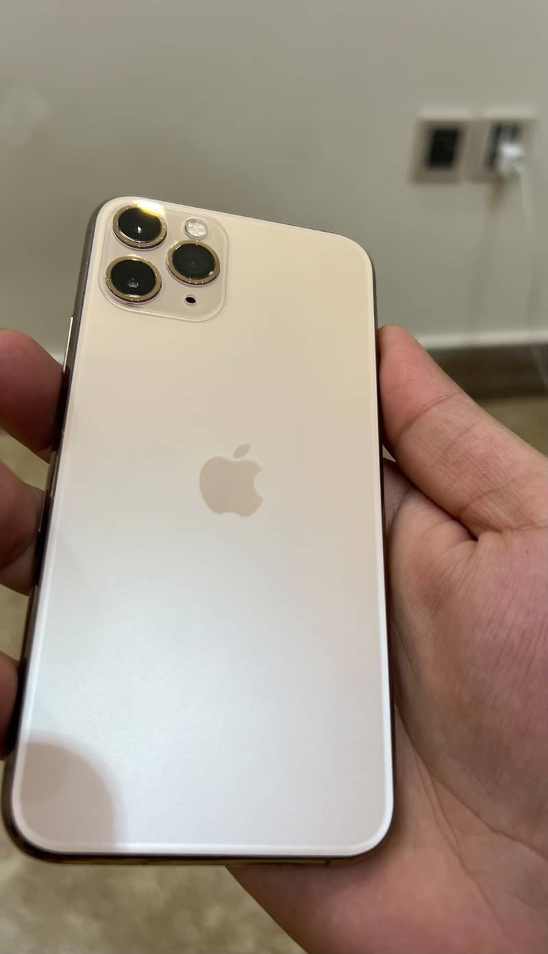 Apple iPhone 11 Pro 1