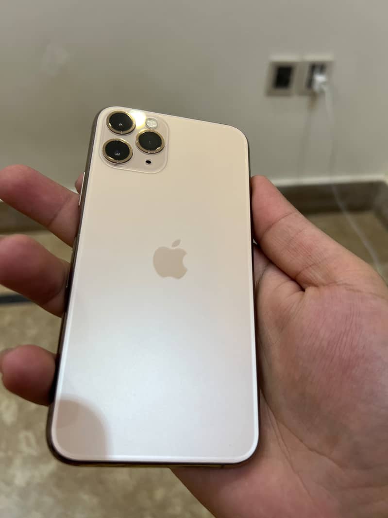Apple iPhone 11 Pro 8