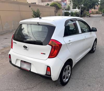 KIA Picanto 2021 automatic 1000cc Original color