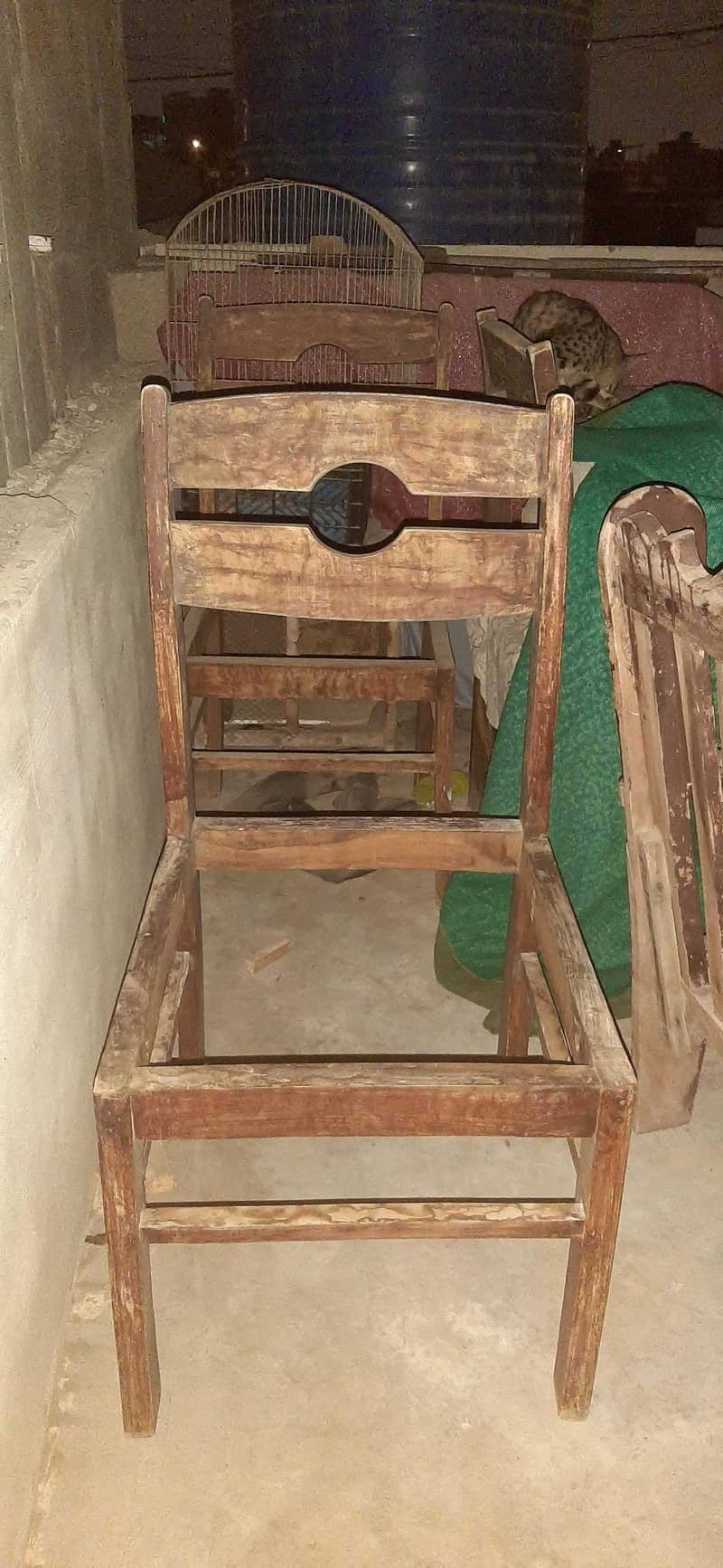 dining table 0