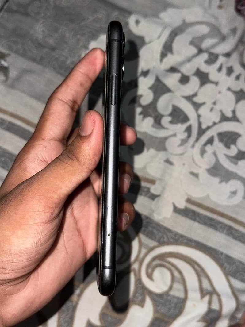 Apple iPhone 11 1