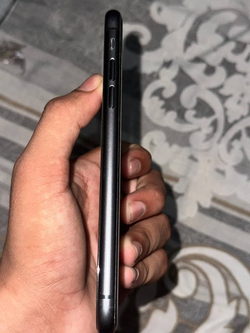 Apple iPhone 11 2