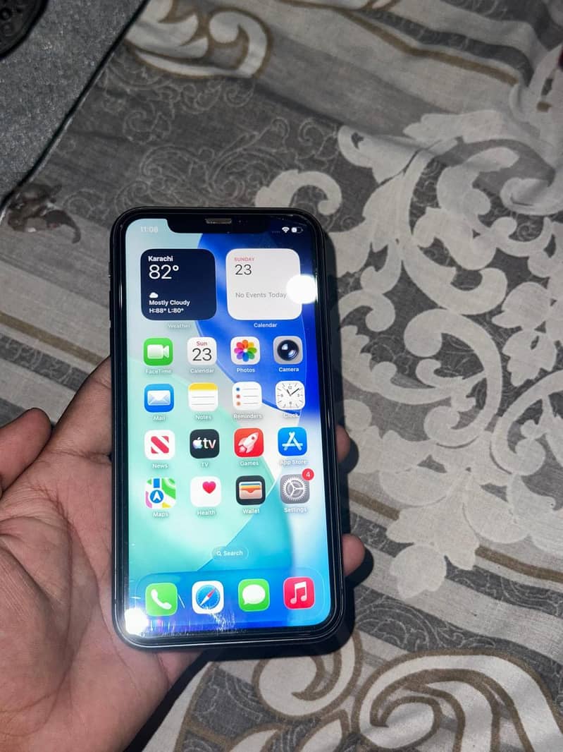 Apple iPhone 11 7