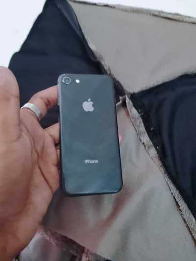 Apple iPhone 8