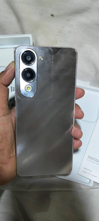vivo y04 4/128