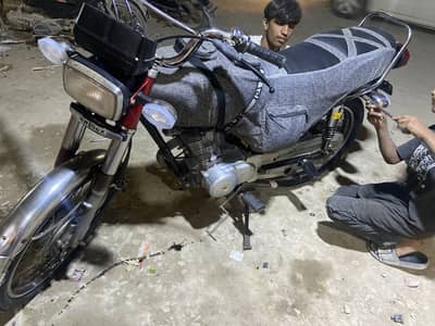 Unique UD 125 2021