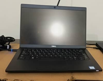 Dell latitude 7390 Core i5 8 V pro 8/256 Slim,light Box pack condition