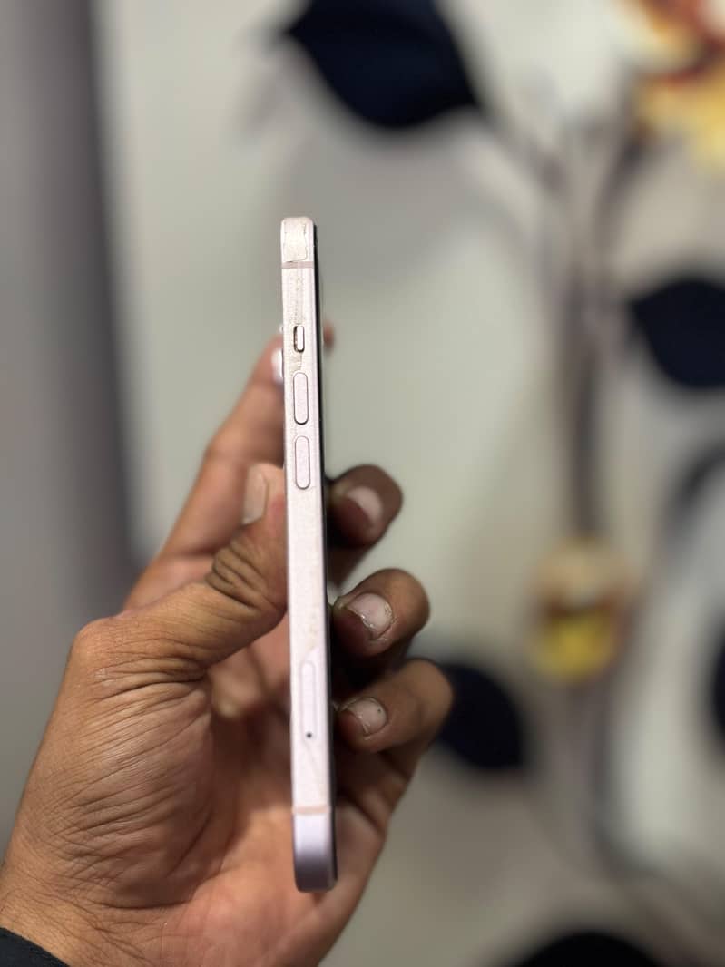 Apple iPhone 15 3