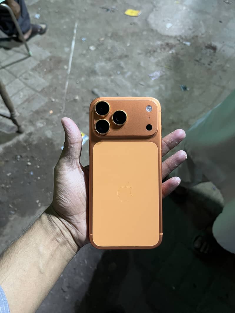 Apple iPhone 17 Pro Max 3