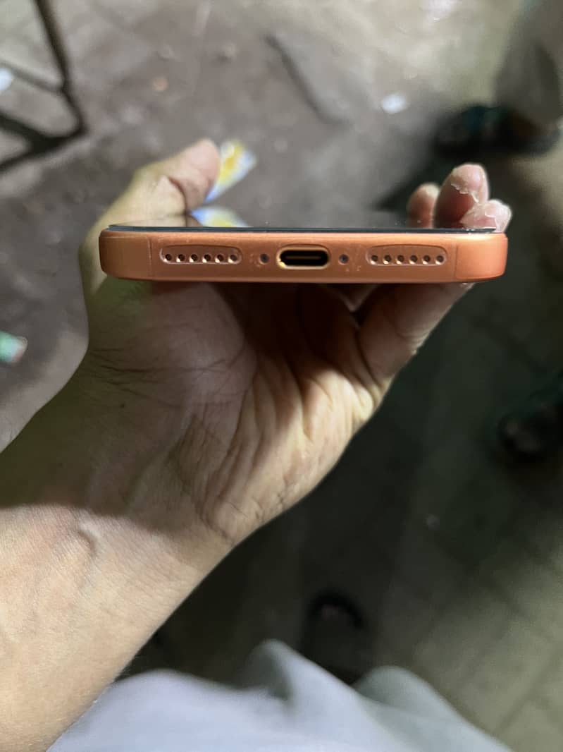 Apple iPhone 17 Pro Max 5