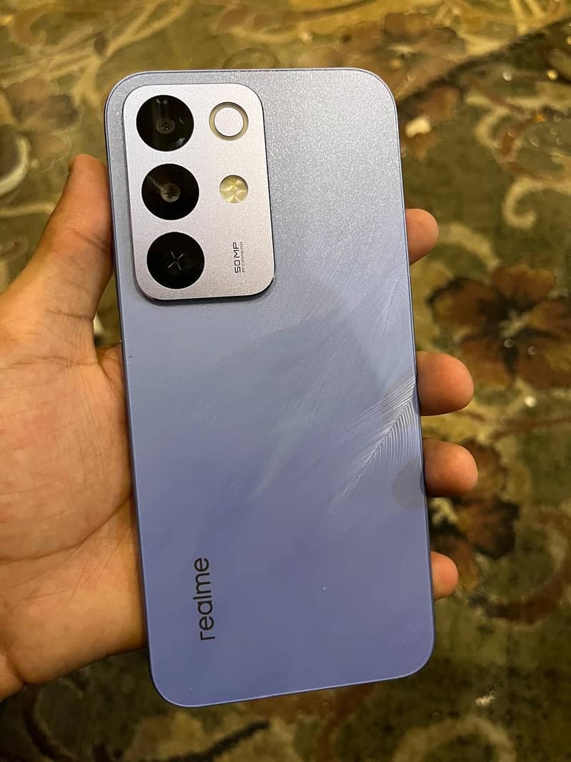 Realme C85 0
