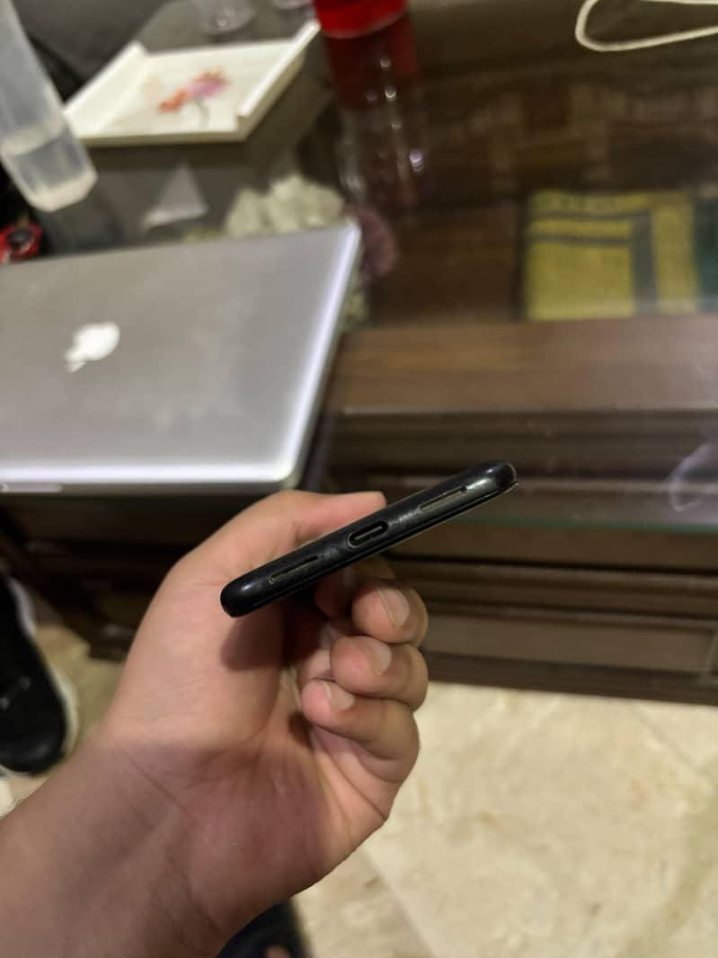 Google Pixel 5 4